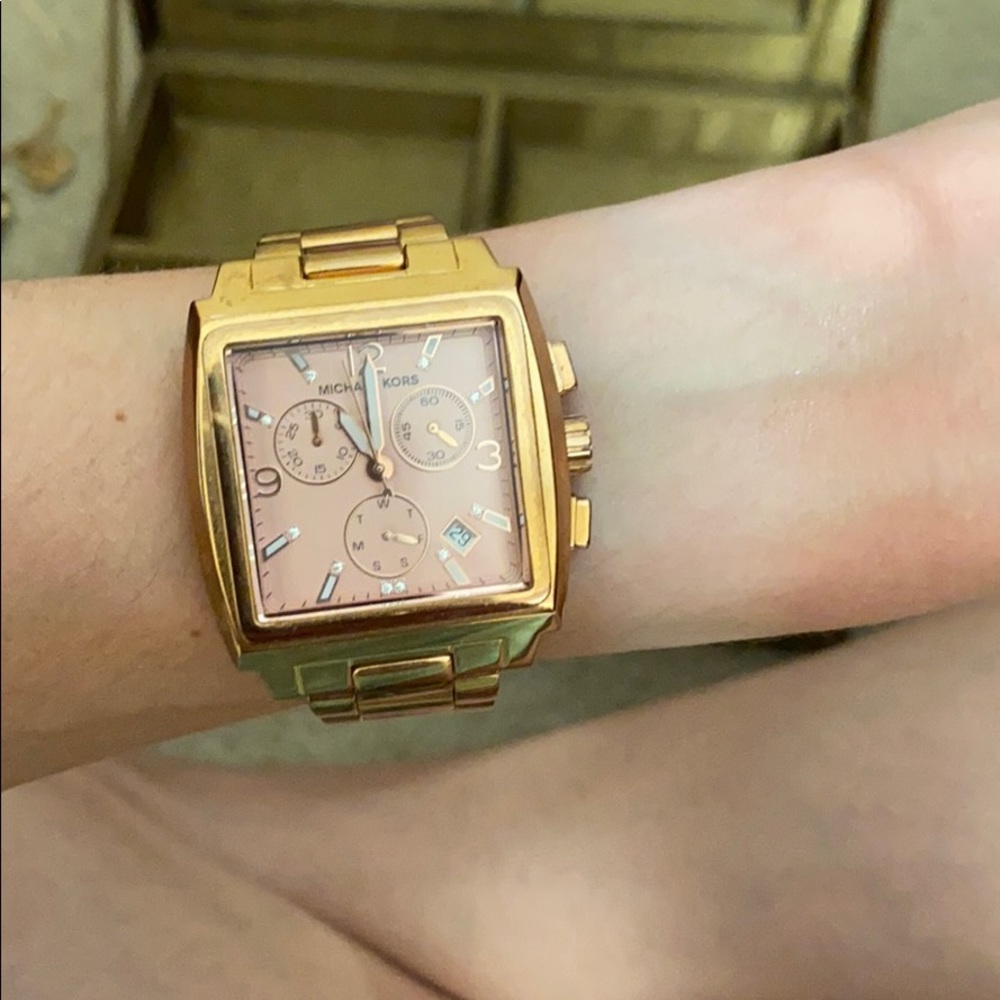 Michael Kors rose gold watch
